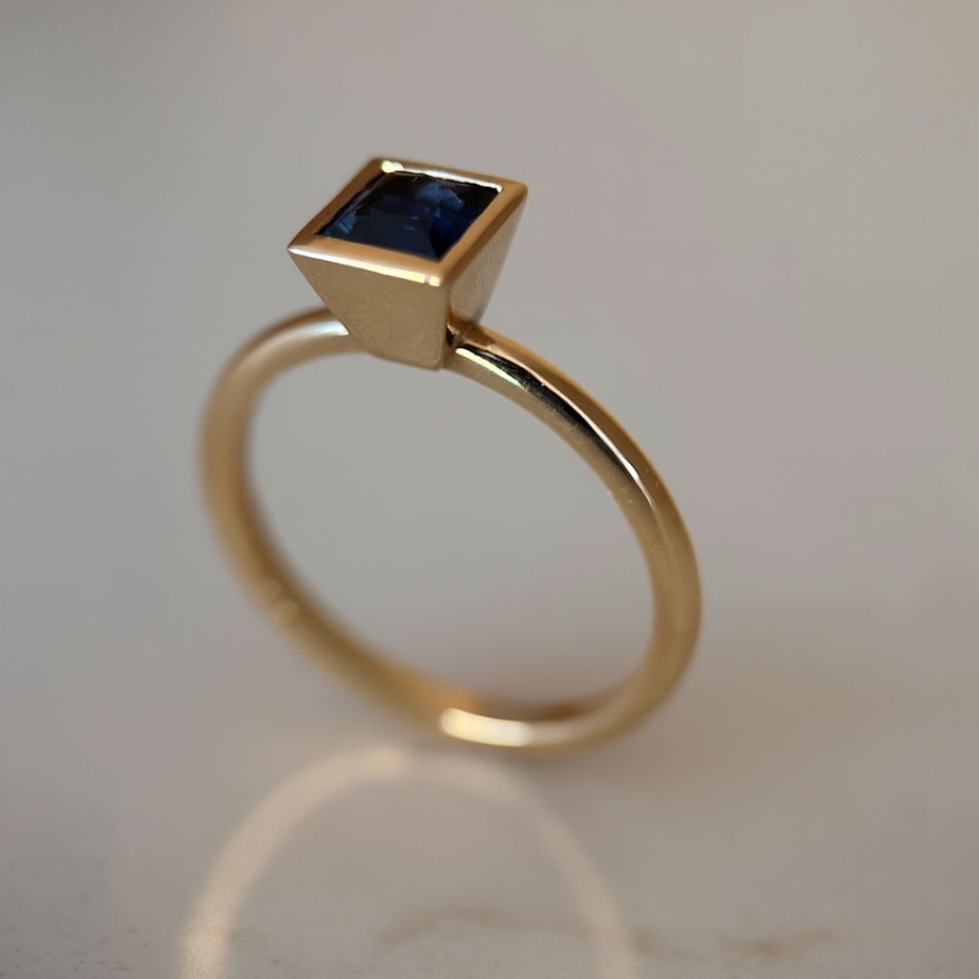 Frida ring