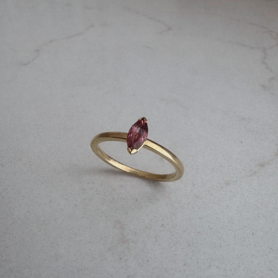 Stacking ring marquise